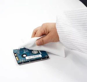 Class 100 Cleanroom Square Nonwoven Wipes-25x25cm Ultra-Low Particle & Ion Content for Critical Environments