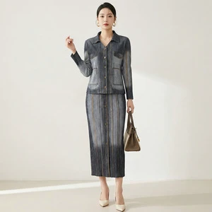 China Wholesale Clothing Fashion Vintage Denim Suit Miyake Pleated Character Design Two-Piece Set Women Daily Wear Polyester