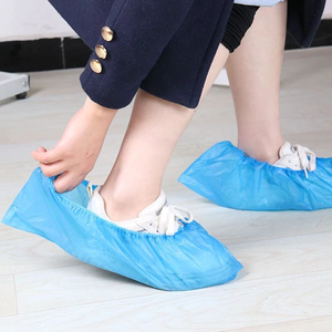 MOQ 1pcs Disposable Waterproof PP Nonwoven Medical Isolation Shoe Covers For Food Industry