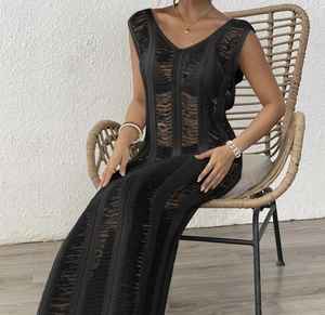 2026 New Women Knitted Hollow Beachwear Sleeveless Maxi Dress Bikini Cover up Casual Loose Swim Cover Ups for Beach Holiday