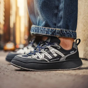 Walking Shoes Men Maden Outdoor Platform Casual Sneakers Thik Sole Lightweight Functional Slip-On Running Shoes 2026 Trending