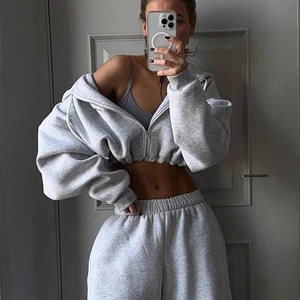 Custom logo Long Sleeve Sports Casual Two Piece Sweater Suit Fashionable Tracksuits with High Fashion Style