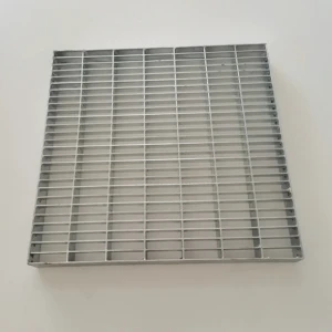 Side Wall Steel Grille 490x990 Hot Dip Galvanized Steel Grating 33x11mm And 33x33m Galvanized Press Grilles In Russian