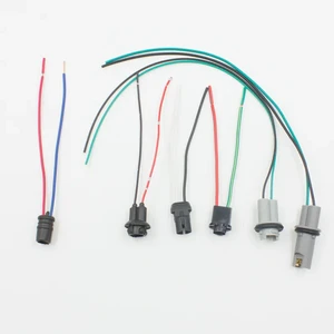 CAR-REFINE Car T10 W5W LED Light Bulb Socket T10 W5W Led Lamp Plug Holder Connector Auto 194 168 601 Light Bulb Holder Adapter