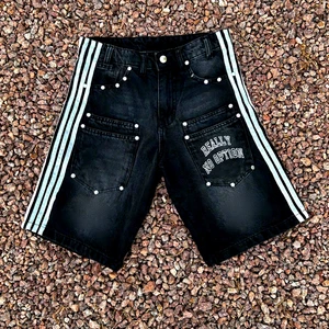 Customized Men's Denim Shorts Street Wear Heavyweight Vintage Wash Striped Jean Shorts Rivets Studded Sun Fade Mid Waist Jorts