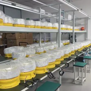Medium Intensity Solar LED Obstruction Light Red Aviation Traffic Light Marine Radar Solar Portside Lamp with High Visibility