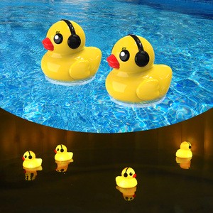 Cootway Cute Duck Solar Light Outdoor Garden Light up Pool Floats Swimming Pool Light Toys