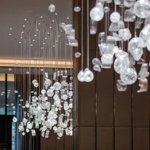 JUNJUE Modern Glass Globe Pendant Light Hotel Lobby Villa Spiral Staircase Bubble Lamp Chandelier Pendant Lights Lamp Shade