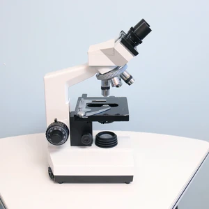 Equipment Medical Laboratory Biological Microscope Binocular with Halogen and LED Lamps Ultrasonic Electronic Instrument