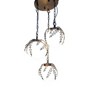 Creative Glass Globe Keychain Pendant with Leaves Decoration Light Weight Craft Gifts for Kitchen Dining Room Hotel Restaurant