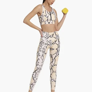Design Your Own Logo Women Yoga Set-Solid Breathable Plus Size New Arrival Unique Women Yoga Set 2 Pcs Sports Fashion