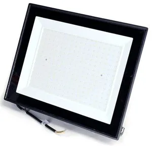 lmpara led 200w, 17600lm, 6500k, ip65 - ideal para iluminacin eficiente en exteriores y proyectos industriales.