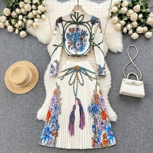 Elegant Woman 2-Set Fashion Suit Unique Pleated Turtleneck Top Loose Short Skirt Long Sleeve Pleated Design Plus Size Free