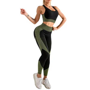 High Quality Yoga Set With Soft Fabric And Breathable Design For Workout And Training With Flexible Fit And Long Lasting Use