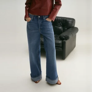 Customized Mid-Rise Wide Leg Women's Jeans Breathable Denim Loose Fit Casual Style with Turn-Up Hem Deco Rivet Logo on Waist
