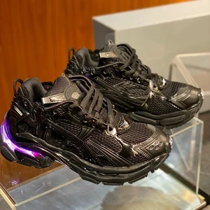 High Quality Designer Woman's Running Shoes Runner LED Lace-Up Fashion Sneakers Casual Men's Shoes with Lights Walking Shoes