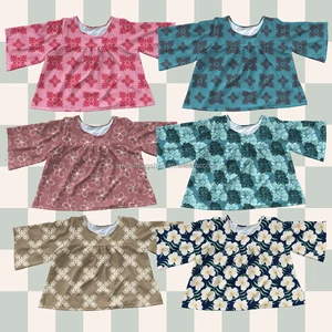 Wholesale Low MOQ Women's Tops with Half Sleeves Customized Hawaiian Printed Polyester Fabric Women's Loose T-shirt