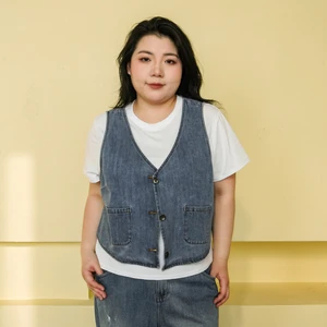 Spring and Summer Thin Design, Soft Shoulder Pocket, Plus Size Women's Denim Vest