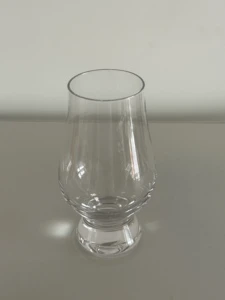 Light Luxury Vintage Carved Tulip Scent-Testing Crystal Glass Whiskey Glass