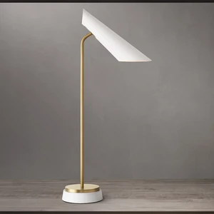 Modern Luxury Floor Lamp Brass Designer Lighting Fixture Minimalist Standing Lamp for Living Room Bedroom Project Wholesale