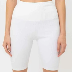 Women's High-Waisted Athletic Biker Shorts Solid Pattern Plus Size Gym and Running Shorts with Breathable Elastic Waist Closure