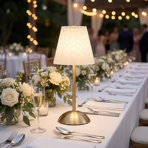 Metal Base Glass Table Lamp High CRI Ra80 Commercial-Grade Durable Decor Lighting for Bulk Hotel Procurement