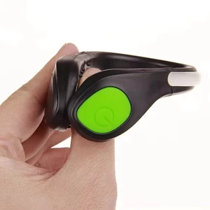 LED Shoe Clip Safety Lights Replaceable Battery Color Steady and Flash Modes and On/Off Suitable for Running Jogging Walking