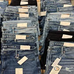 Men's Classic Straight Fit Denim Jeans High Quality Solid Color Formal Washed Mid Stretch Pants Daily Wear Trousers for Men