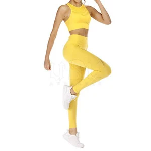 Stylish Customized Women Yoga Set Solid Front Breathable Quick Dry Eco-Friendly 2-Piece Set Premium Quality Top Selling