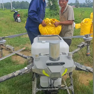 YUEQUN High Productivity Long-Range GPS Agricultural Pesticide Fumigation UAV Drone Carbon Fiber Spraying 1-Year Warranty
