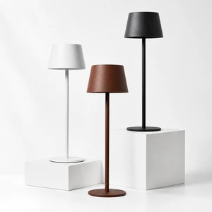 Wholesale Portable Battery Operated Metal LED Lamp for Restaurant Hotel Cafe Bar Dining Room Decor Bulk Supply Table Lamp