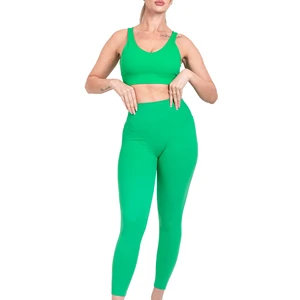 Customizable Lightweight Women's Yoga Set Green Color 2-Piece Eco-Friendly Seamless Outdoor Fitness Wear Custom Breathable
