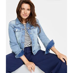 Classic Women's Light Wash Denim Trucker Jacket Relaxed Fit Spandex Lining Cotton Featuring Rivet Instant Casual Style Fashion
