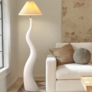Cream Style Interior Hotel Home Villa Clothing Store Living Room Bedroom White Decorative Resin Floor Lamp
