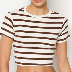 Wholesale Plus Size Crop Top T-Shirts Made from 100% Organic Cotton with Custom Logo Option