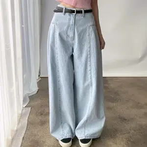 Wholesale Spring Women's Denim Jeans New Design Flared Washed Wide Leg High Waist Slimming Straight Casual Denim Style