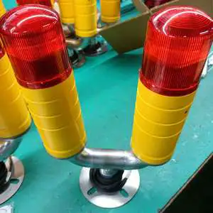 AC/ DC Power Dual Low-intensity Obstruction Light 10 to 32 candela Emits Steady or Flashing Red Aircraft Warning Obstacle Light