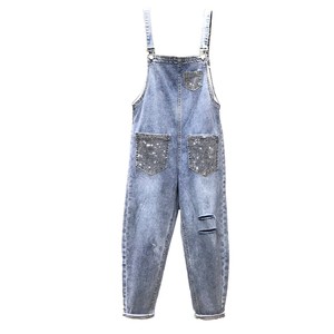 China Manufacturer High Quality Light Blue Leisure Denim Overalls for Woman Loose Denim Jumpsuit Wholesale