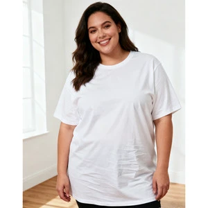 US Warehouse Wholesale 100% Cotton T-Shirt for Plus Size Women 180GSM Short Sleeves Custom Printed Essential Tee Model