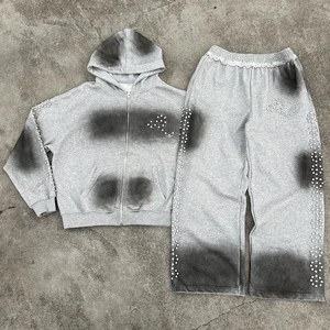 QIANSHI Spray Dyed Designer Heavyweight Men Washed Sweat Suit Custom Rhinestone Cotton Women's Baggy Tracksuit Manufacturer