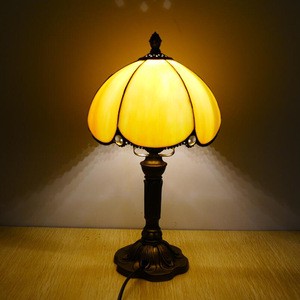 Modern Creative Colored Glass Stained Glass Table Lamp Bedside Table Lamp for Bedroom Living Room Ambient Light
