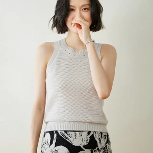 2025 Custom Logo Sweater Tops Cashmere Vest Crewneck Sleeveless Solid Color Soft Casual Elegant Knitwear Cashmere Vest For Women