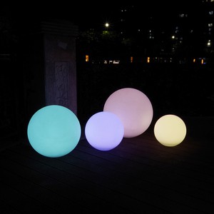 Colorful Floating LED Ball for Garden & Theme Parks IP54 PE Material RGBW CCT 12V Solar/Battery/DC