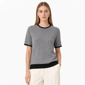 Womens Gray Short Sleeve Knit Top Crew Neck Contrast Trim Ribbed Hem Soft Knit T Shirt