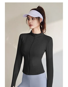 2025 Yoga Top Jacket for Comfort and Style During Your Practice