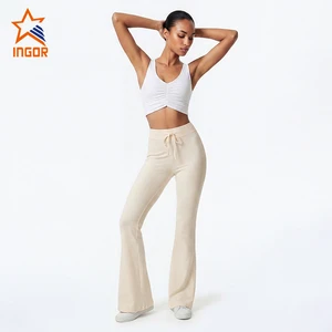 Custom Logo Womens 2 Piece Yoga Set Ruched Sports Bra Flare Leggings Nylon Spandex Buttery Soft Bootcut Gym Fitness Activewear