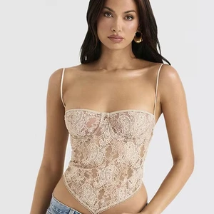 New French Lace Camisole Vest for Women with Irregular Back Straps Sexy Backless Outerwear Vest