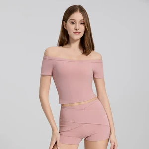 Yoga tops with stylish design for women, off-shoulder yoga wear quick-drying breathable running fitness wear