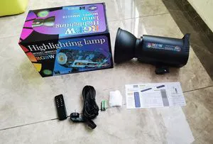 MM8518 Adjustable Brightness and Color-changing 500-watt High-brightness Camera Lighting Fixture, Photography Lamp