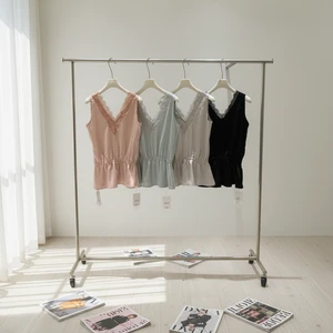 A sleeveless casual top suitable for ladies, suitable for all seasons and elegant in style